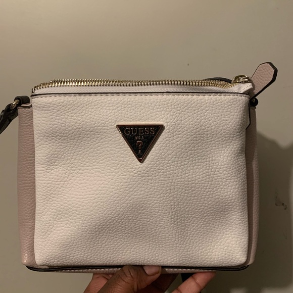 GUESS Becca Double Zip Cross body bag NWOT - Picture 2 of 5